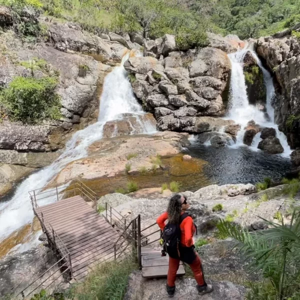 Carnaval 2026 na Chapada dos Veadeiros: roteiro completo com transporte, hospedagem e cachoeiras